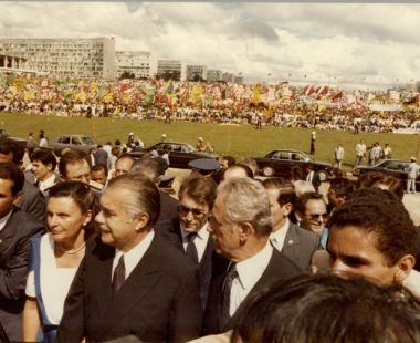 Redemocratização: há 40 anos, Sarney assumia a presidência do Brasil